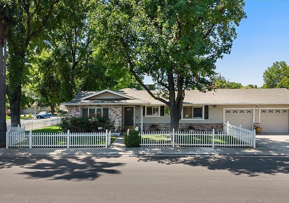 1st image of 1013 Landee Way