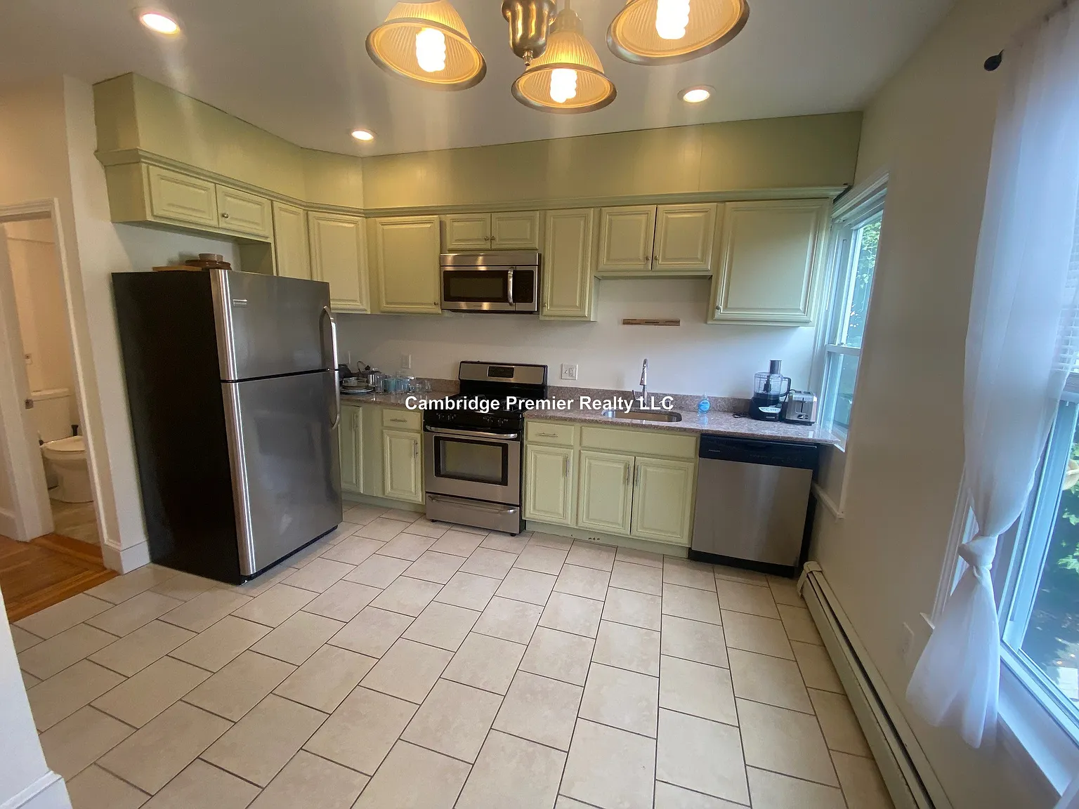 2 bed, $2,900 — Photo 1