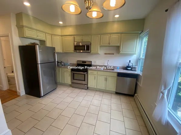 23 Rossmore St #2, Somerville, MA 02143