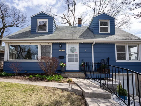 9437 West Saint Paul AVENUE, Milwaukee, WI 53226