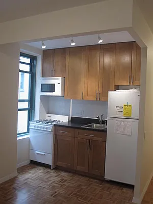 Rented by City & Suburban | media 30