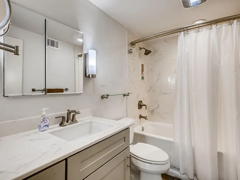 957 La Bonita Dr — Photo 9