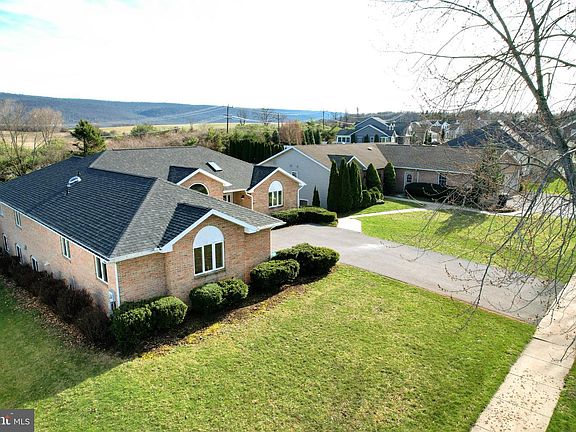 4th image of 128 Waypoint Cir