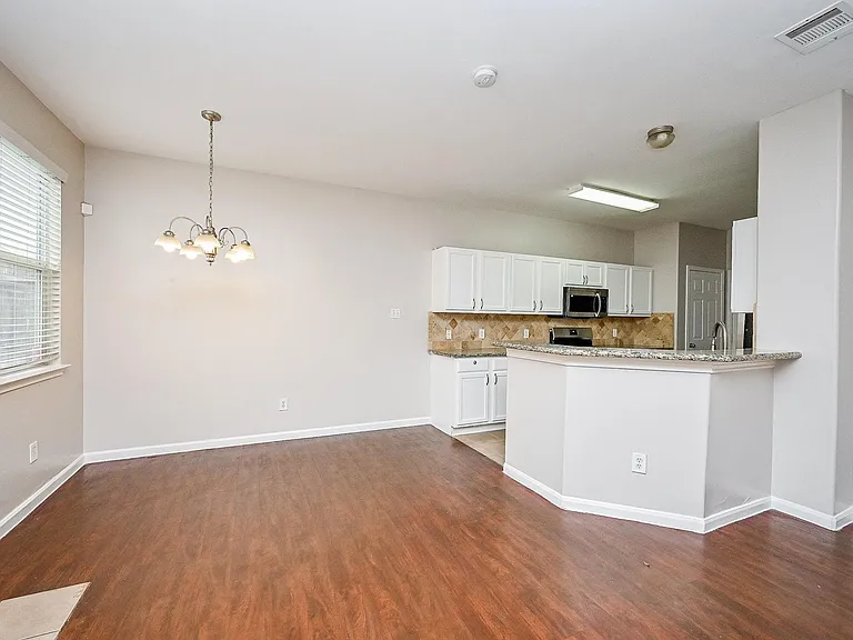 6127 Yorkglen Manor Ln — Photo 13
