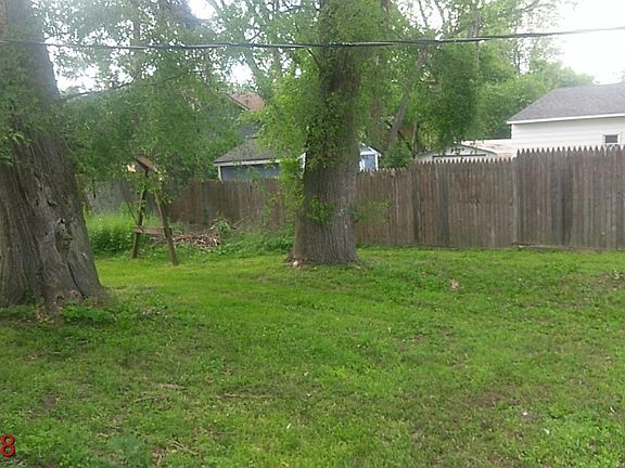 2nd image of 2541 Glenbrook Ave SW
