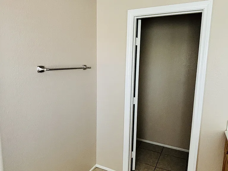 9321 Dorrell Ln — Photo 28