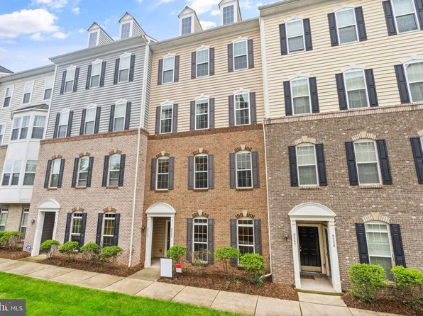 9555 Chancellorsville Ln, Manassas, VA 20110