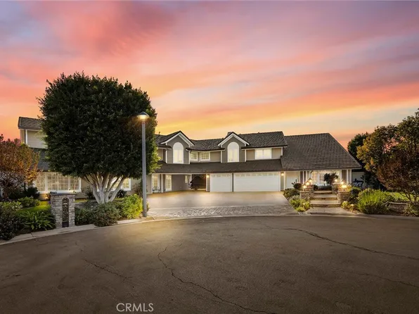 5571 Clover Hill Dr, Yorba Linda, CA 92886