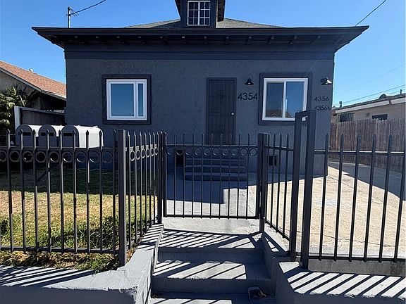 4th image of 4354 Compton Ave