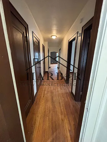 1215 Saint John Ave Photo 1