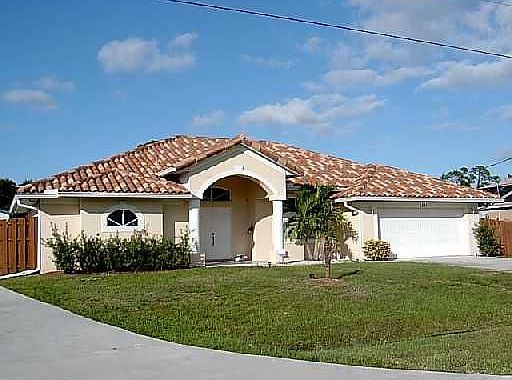 1st image of 6241 NW Duke Cir