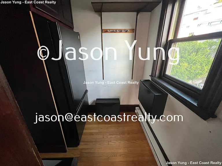 8 Saint James St #8 — Photo 14