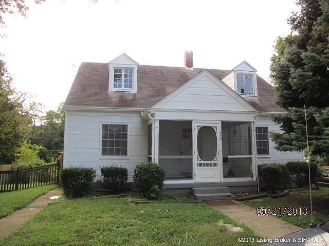 2nd image of 202 Clay St