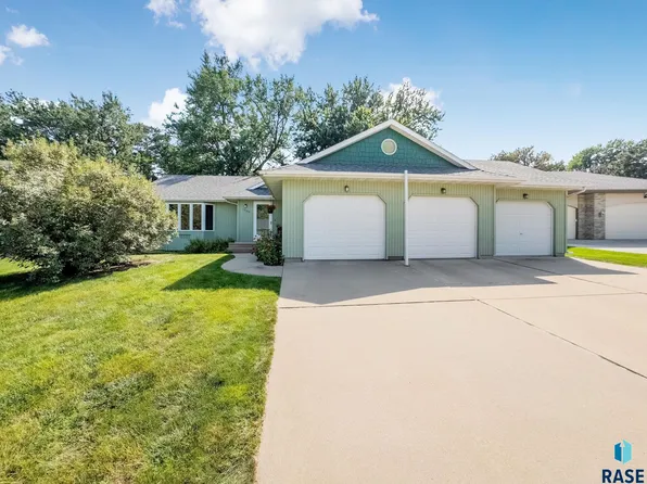 1909 W Ashley Cir, Sioux Falls, SD 57104