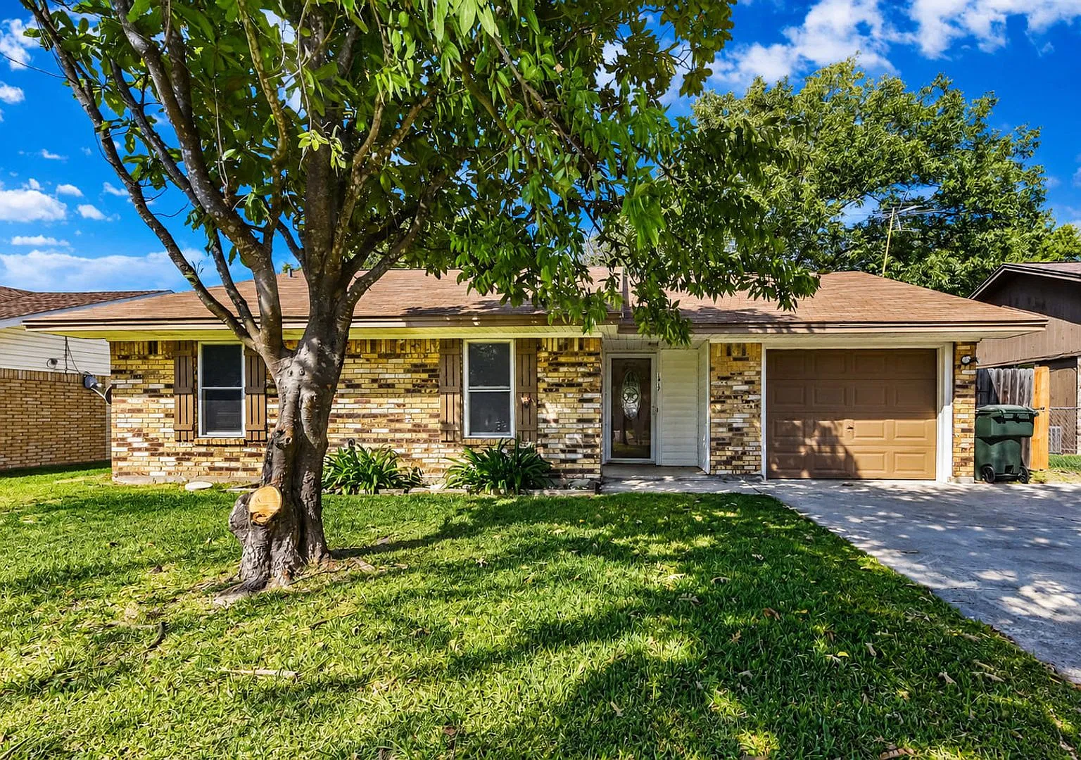 3-Bedroom Killeen Home with Fireplace & Garage — Photo 2