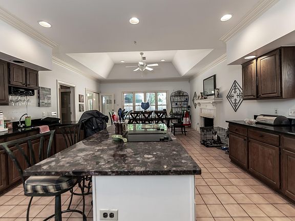 2nd image of 6710 Kirby Oaks Ln