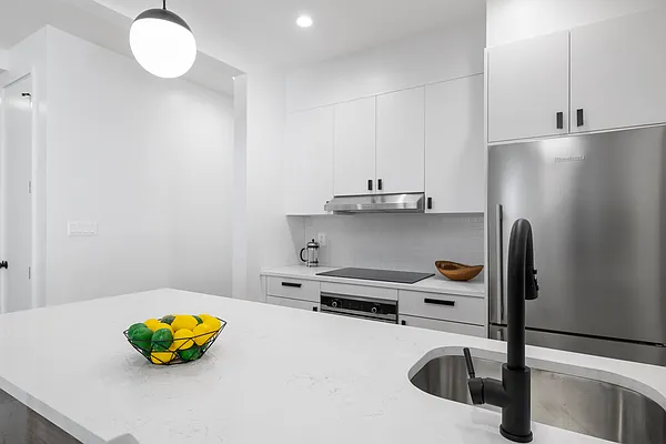 Sold by Compass | media 7