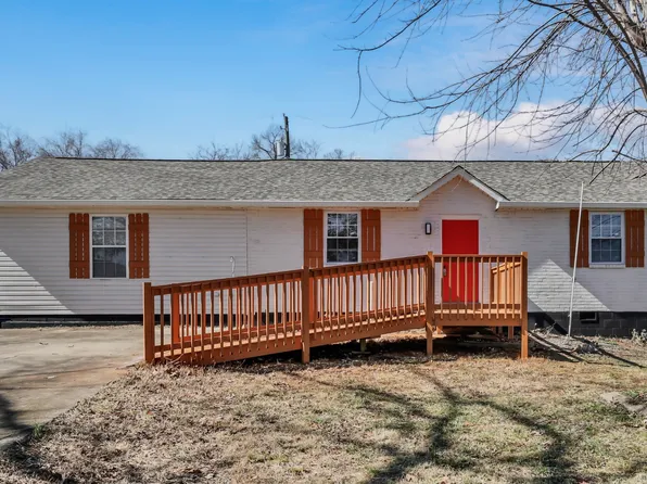 2622 Union Hall Rd, Clarksville, TN 37040