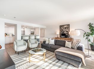77 Harbour Sq #2212, Toronto, ON
