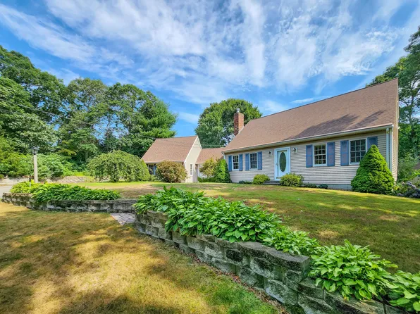 6 Pheasant Lane, Cataumet, MA 02534