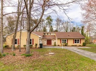6920 Heathwood Ct, Kernersville, NC 27284