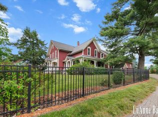 273 W Division St NE, Rockford, MI 49341