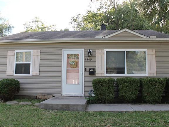 2nd image of 2409 NE Pursell Rd
