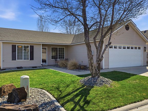 2nd image of 1664 Brittlebush Ln