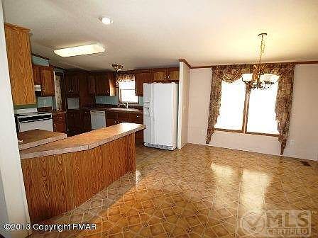 Kitchen & dining