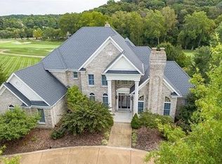 115 Club Creek Ct, Saint Albans, MO 63073