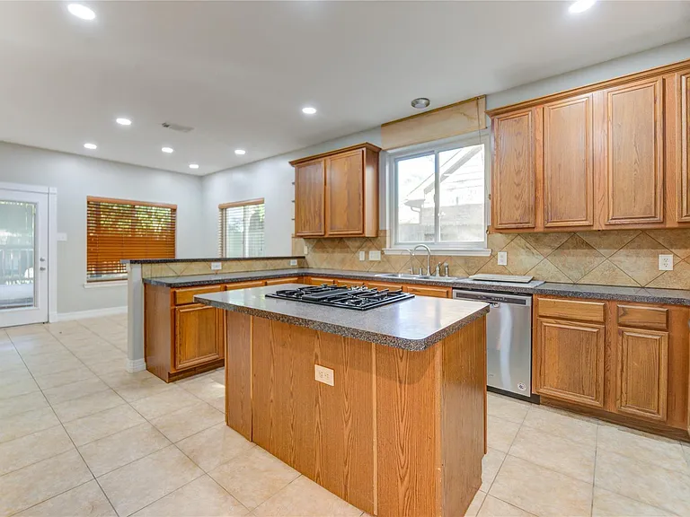 12207 Lakewood Glade Ct — Photo 15