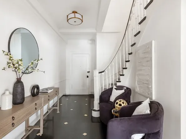 129 East 69th Street image 10 of 10