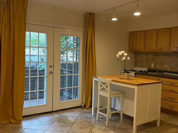 2110 Kinney Ave, Austin, TX 78704