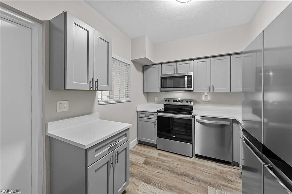 Building Photo - 8423 Bernwood Cove Loop #405