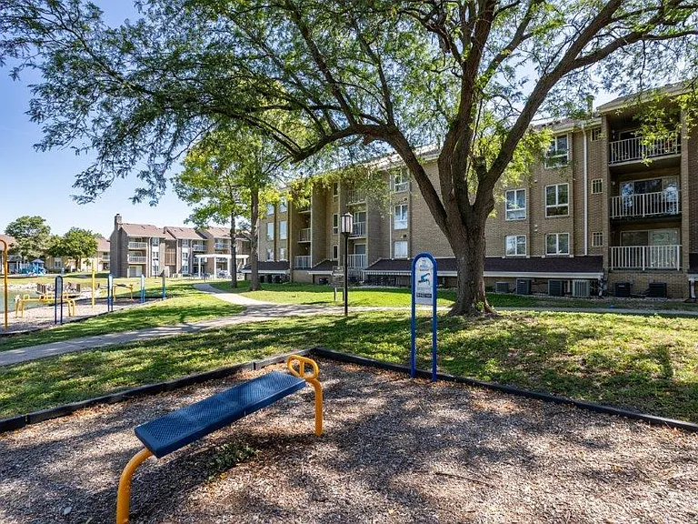 Regency Lakeside Apartment Homes — Photo 22