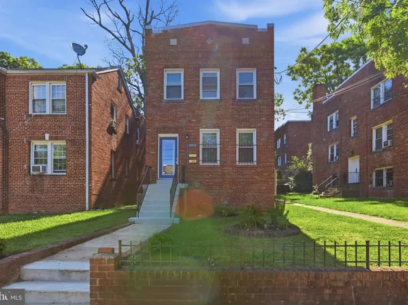 1334 28th St SE, Washington, DC 20020