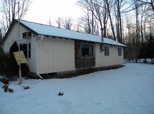 191 Berry Hill Rd, Lakeville, PA 18438