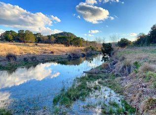 890 Bear Creek Rd, Kerrville, TX 78028