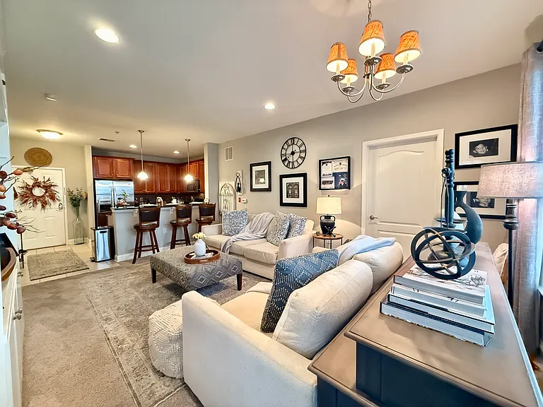 6209 Brookhaven Ct #6209 — Photo 4