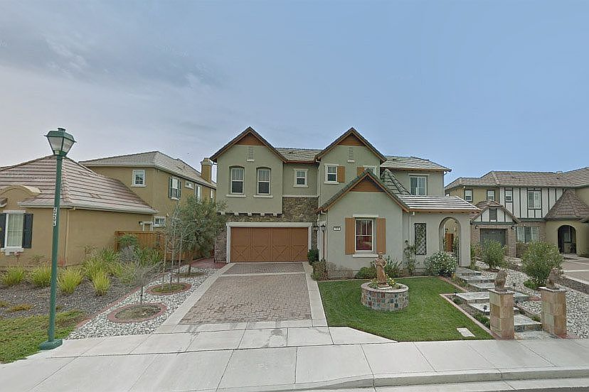 1st image of 718 Genoa Ct