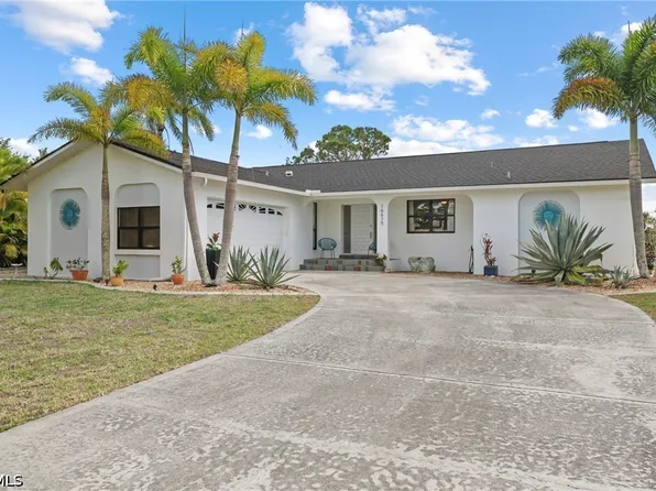 16615 Acapulco Rd, Punta Gorda, FL 33955