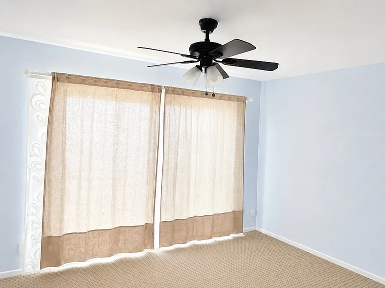 4611 Green Tree Ln — Photo 7