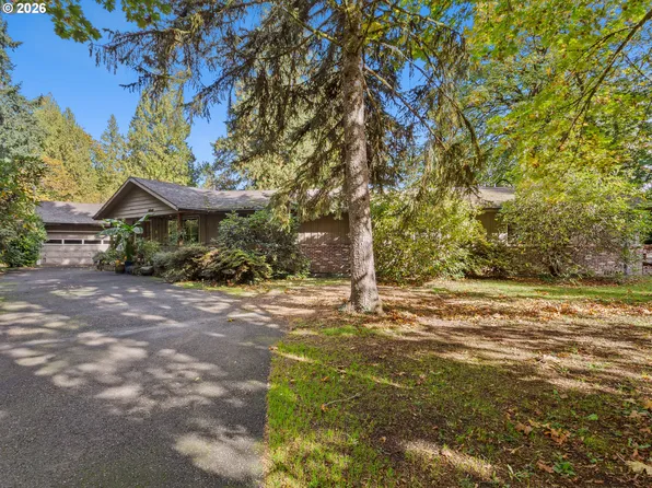 4622 Mapleton Dr, West Linn, OR 97068