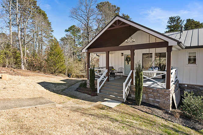 4035 Lacey Dr — Photo 50