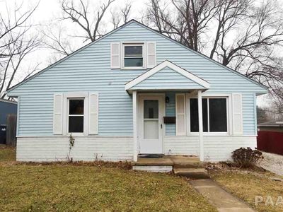 1319 S 13th St, Pekin, IL, 61554
