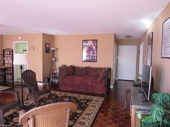 4th image of 7320 Glenroie Ave APT 7B