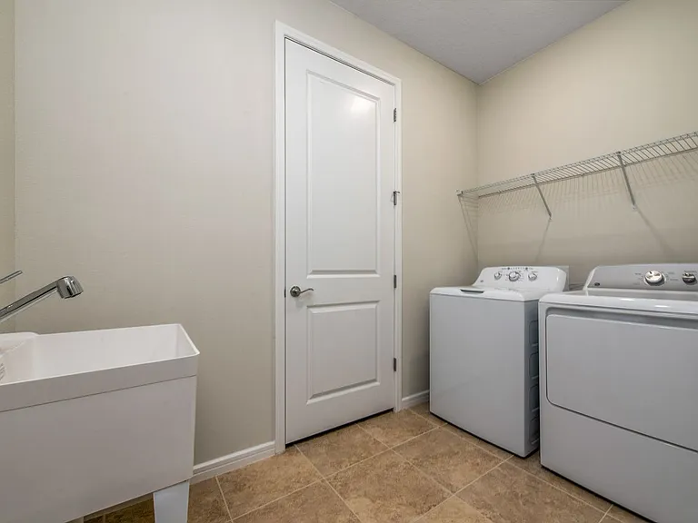 13270 Panama Beach Ct — Photo 35