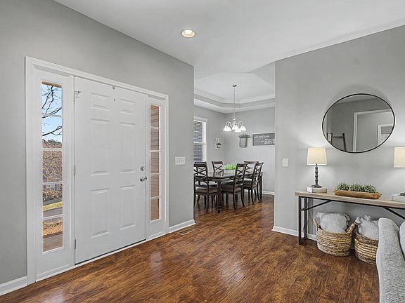 4th image of 359 Annie Ln