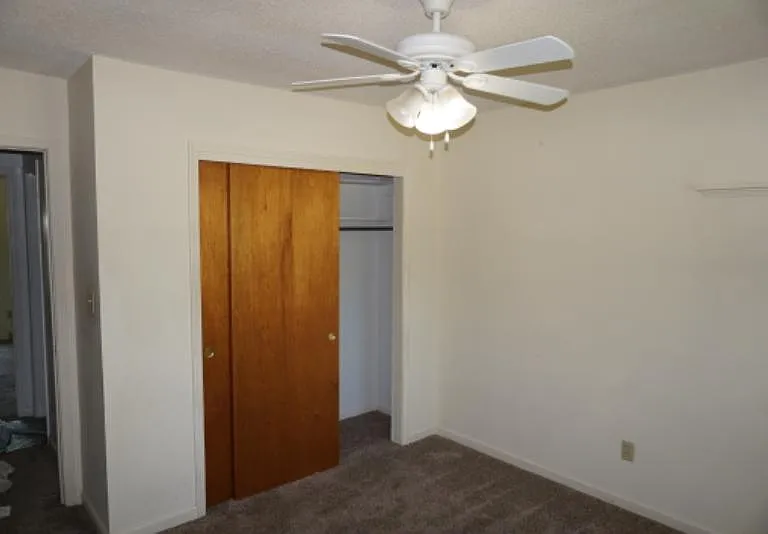 2802 Auburn St — Photo 19
