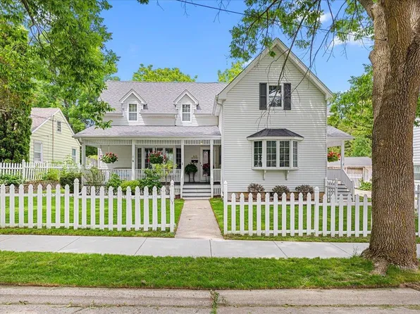 N37W6046 Wurthmann STREET, Cedarburg, WI 53012